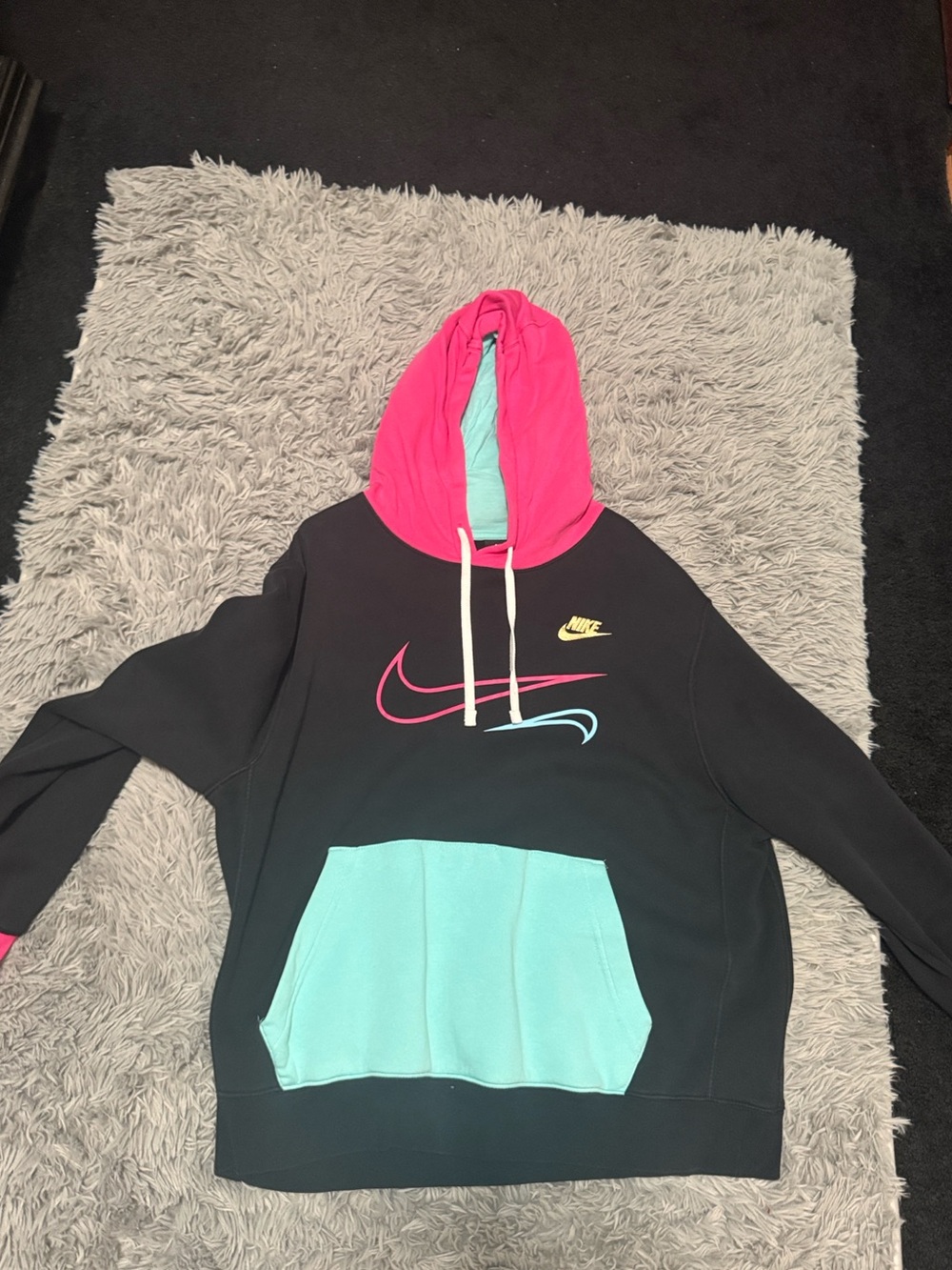 Nike sweatshirt